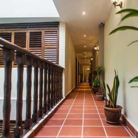 Armenian Suite Hotel George Town Exteriör bild