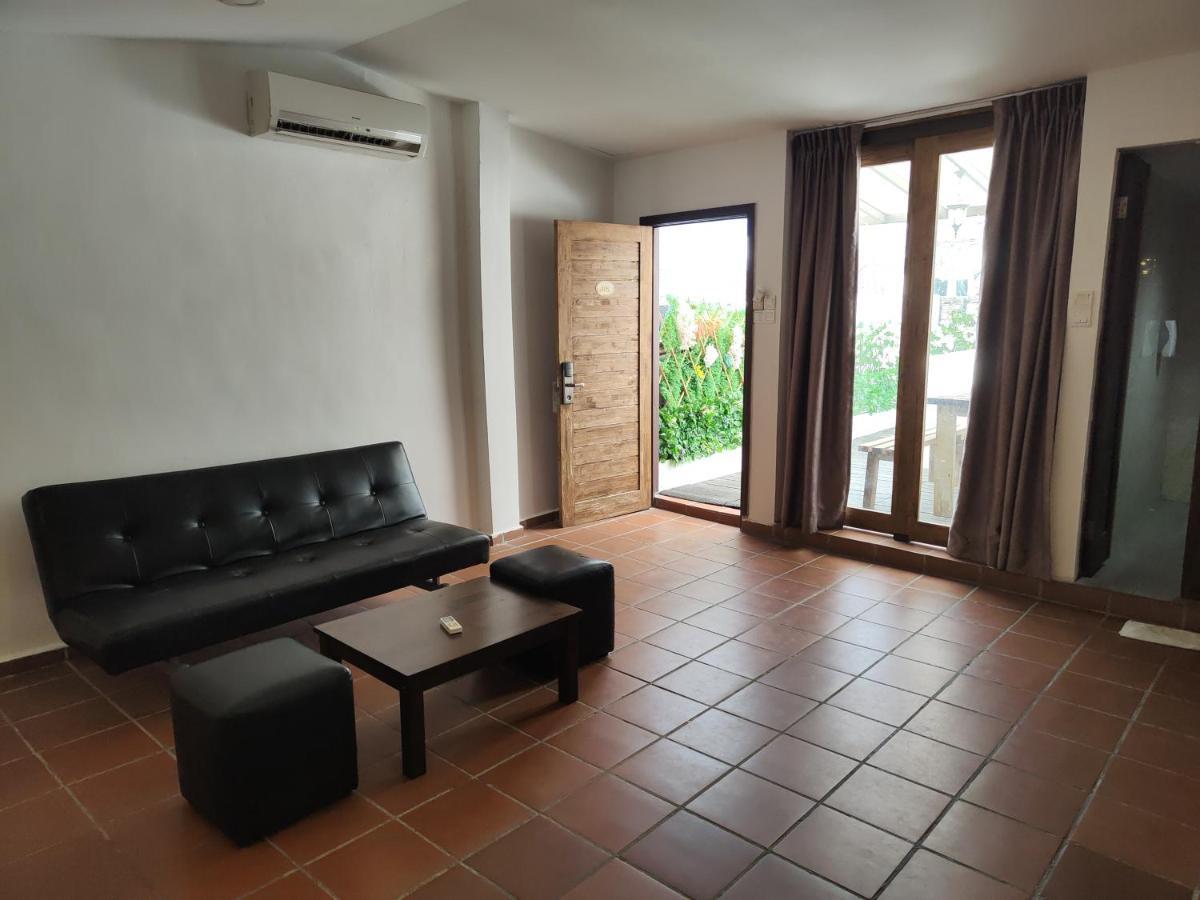 Armenian Suite Hotel George Town Exteriör bild