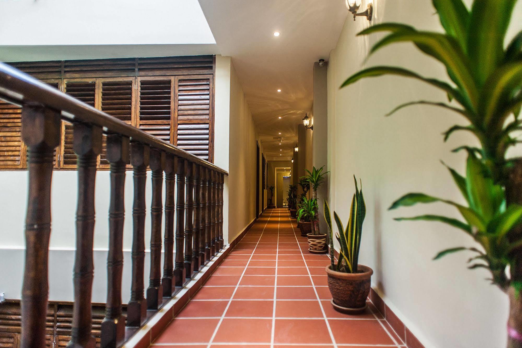 Armenian Suite Hotel George Town Exteriör bild