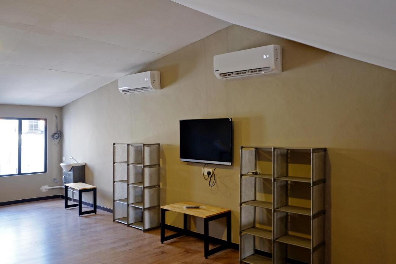 Armenian Suite Hotel George Town Exteriör bild